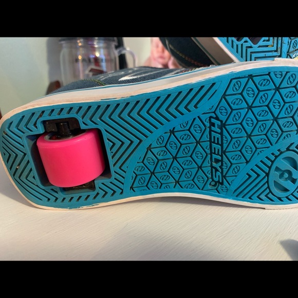 jojo siwa heelys size 13